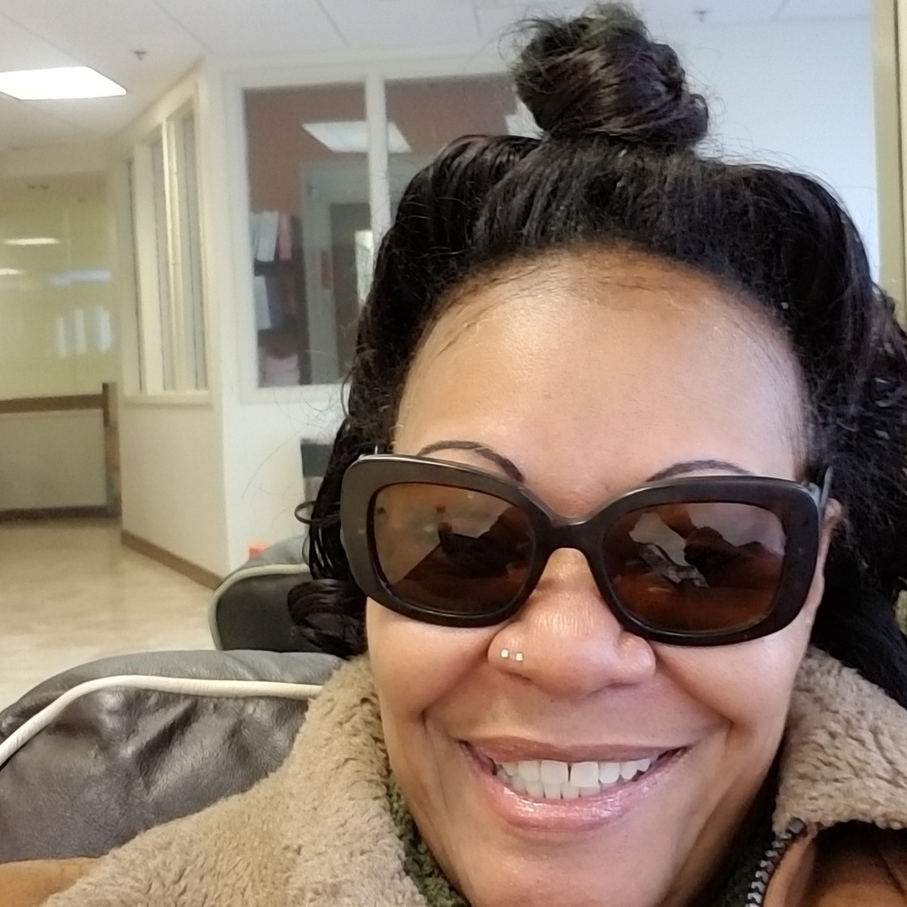 Meet your Posher, Renee